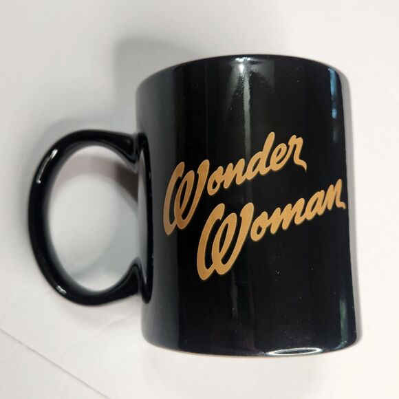 Wonder Women Gift Set Fluffballs Ornament Plush 4" Hallmark DC Comics Mug Cup - Picture 2 of 12